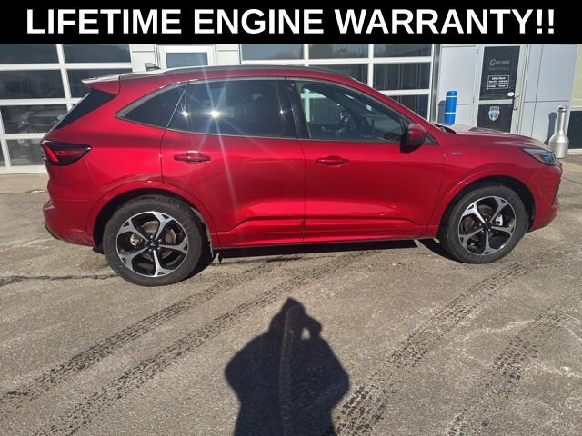Used 2025 Ford Escape ST-Line Elite w/ Premium Technology Package AWD/4WD image 8