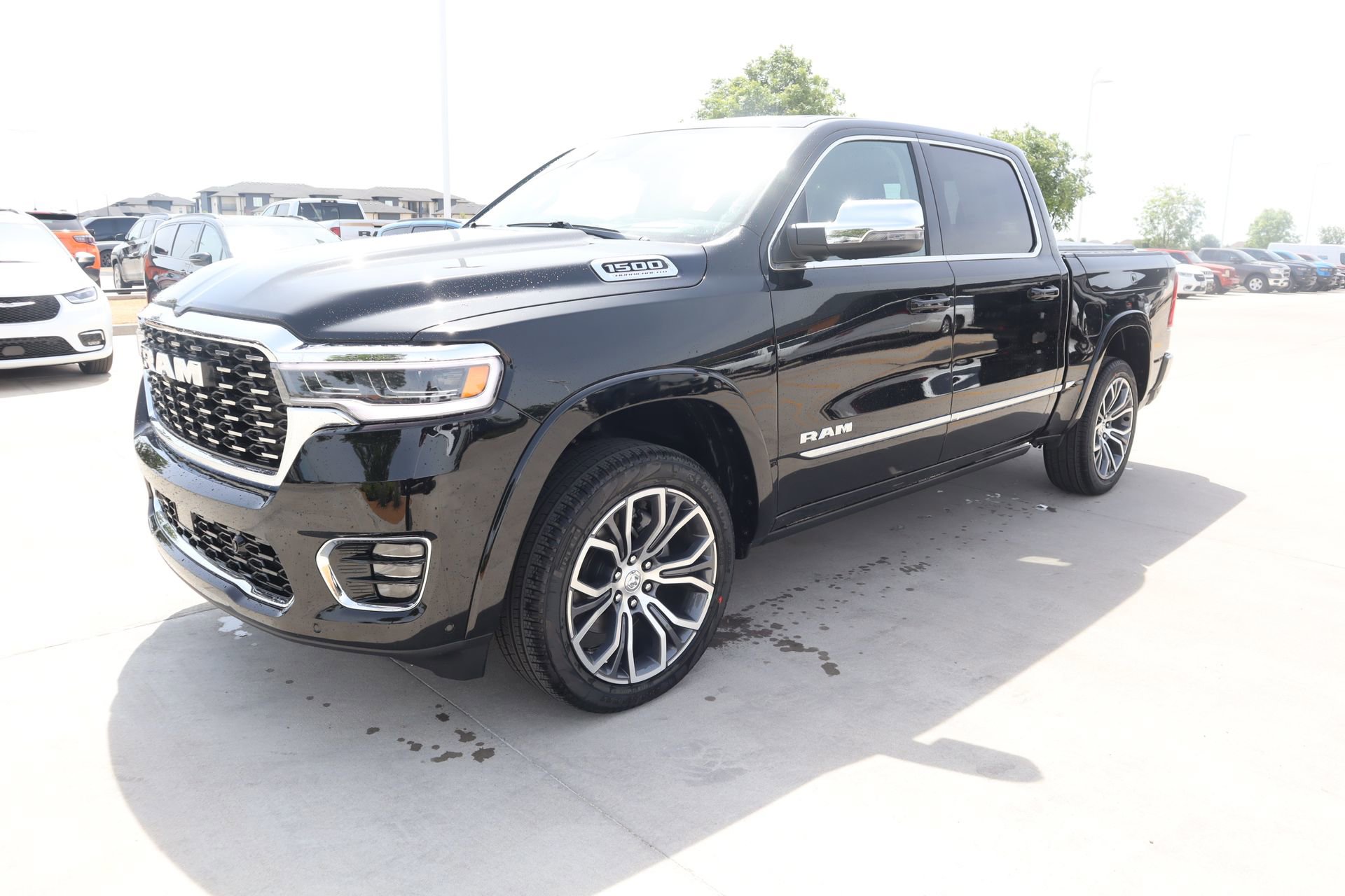 New 2026 RAM 1500 Tungsten AWD/4WD image 11
