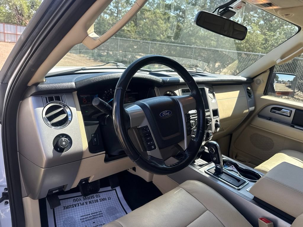 Used 2017 Ford Expedition Limited w/ Equipment Group 301A AWD/4WD image 15
