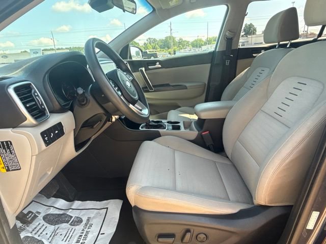 Used 2020 Kia Sportage LX w/ LX Popular Package AWD/4WD image 11