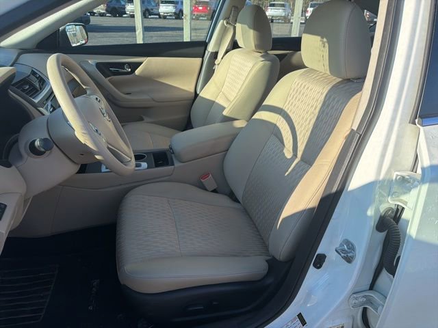 Used 2017 Nissan Altima 2.5 S w/ Power Driver Seat Package image 9