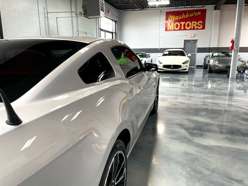 Used 2013 Ford Mustang GT Premium image 10