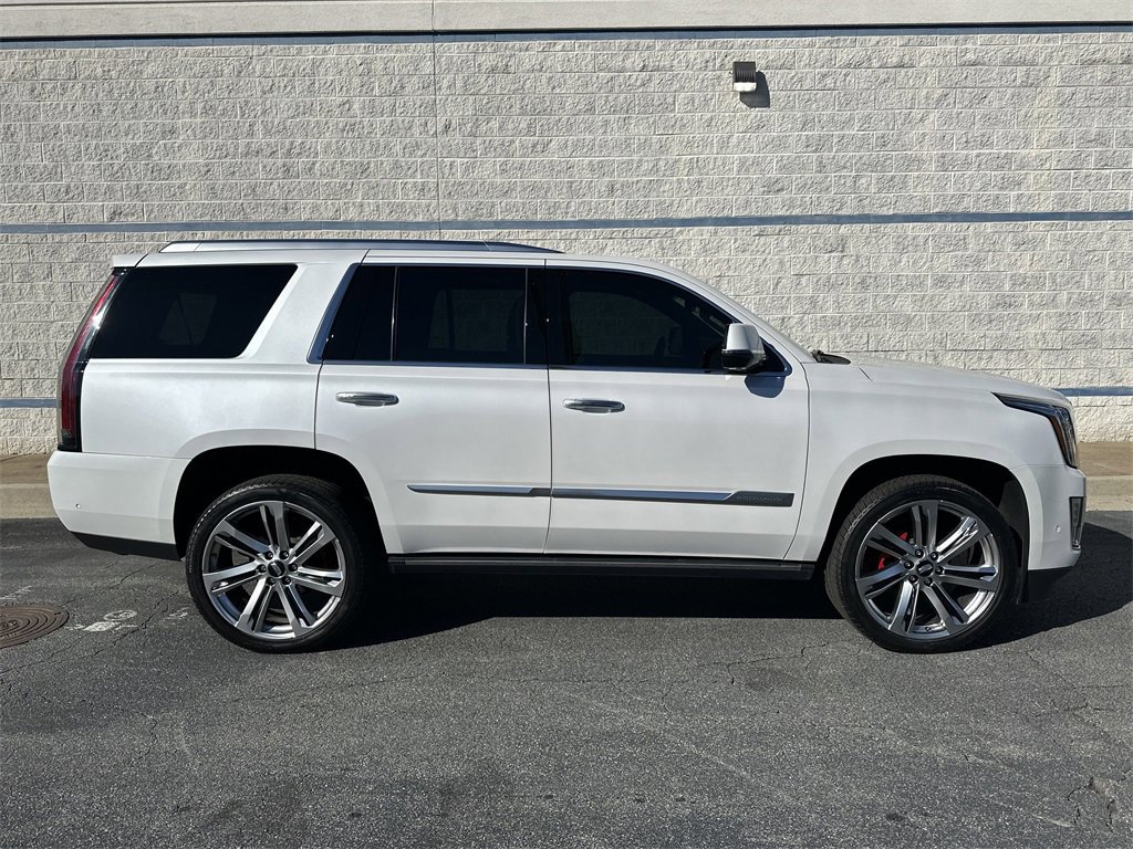 Used 2020 Cadillac Escalade Premium Luxury image 8
