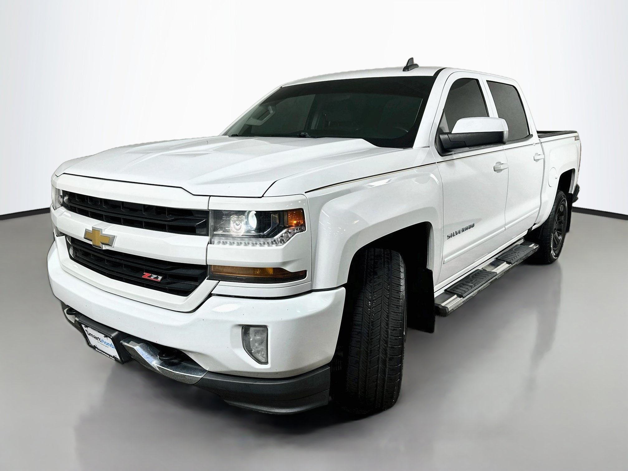 Used 2018 Chevrolet Silverado 1500 LT w/ All Star Edition AWD/4WD image 3