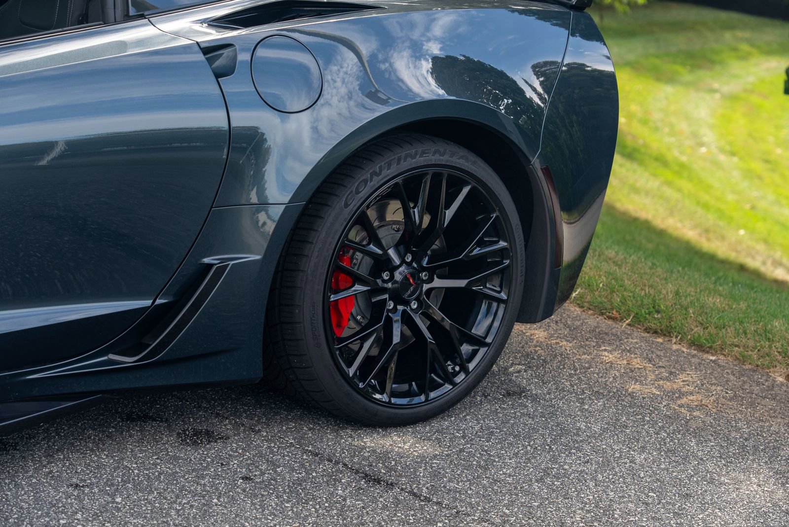 Used 2019 Chevrolet Corvette Z06 image 7