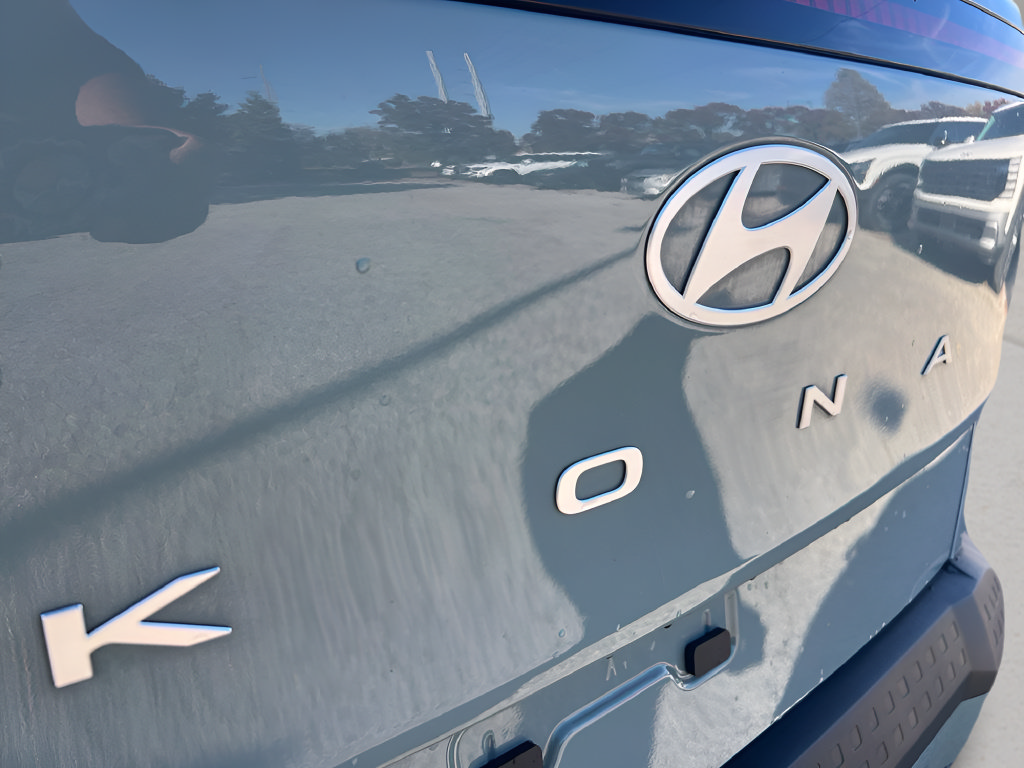 Used 2024 Hyundai Kona SEL FWD image 33