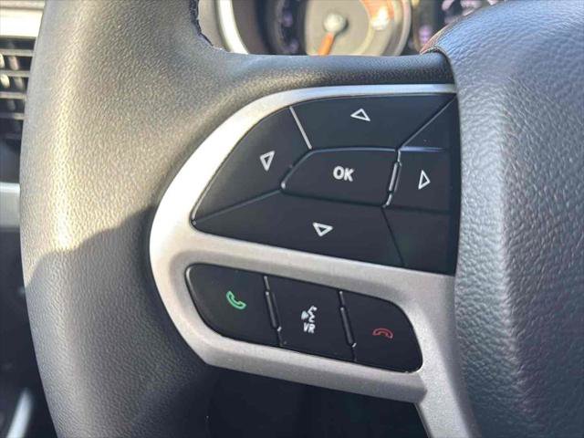 Used 2022 Jeep Cherokee Latitude w/ Sun & Sound Group image 20