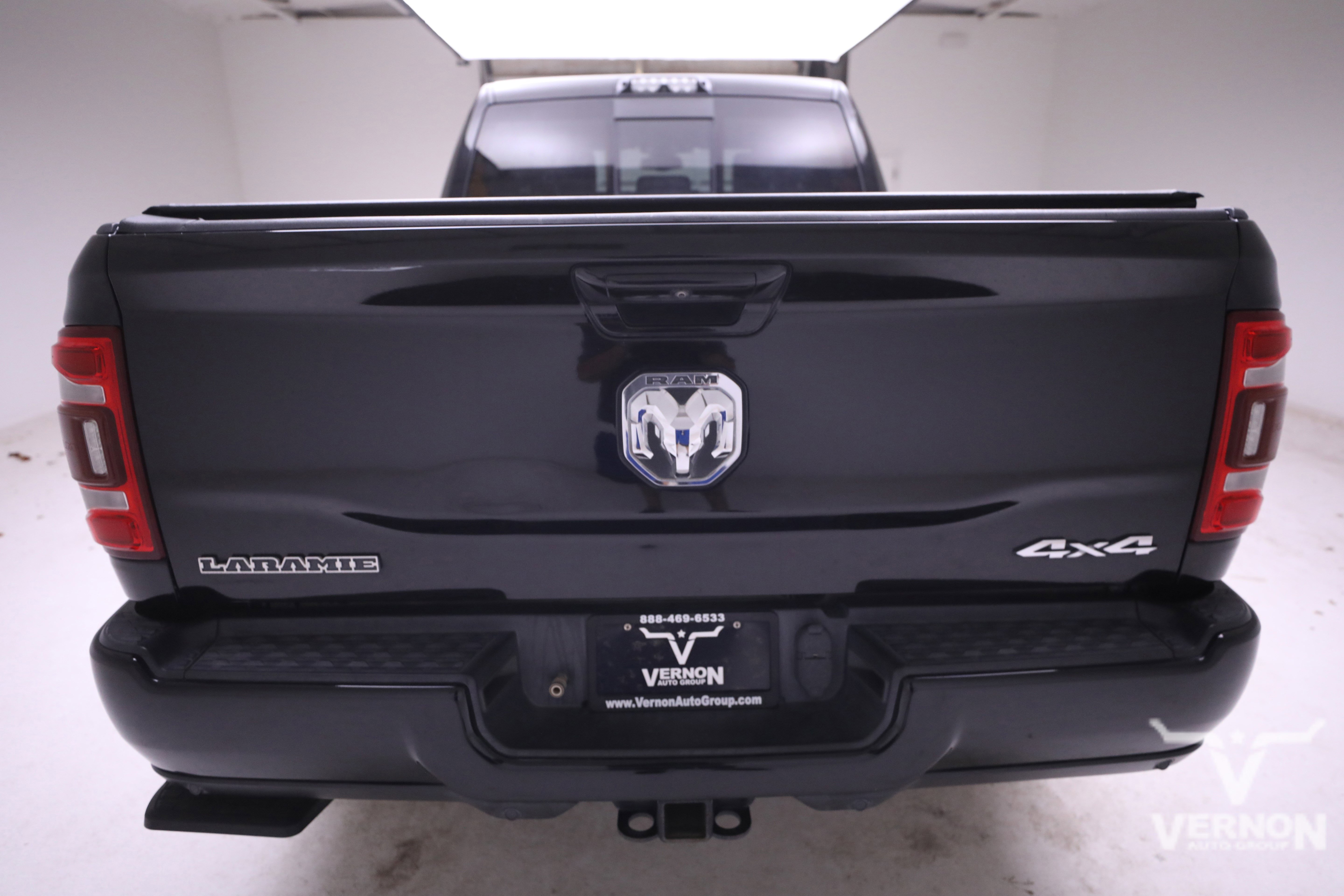 Used 2019 RAM 3500 Laramie image 3