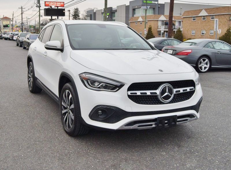 Used 2021 Mercedes-Benz GLA 250 4MATIC image 10