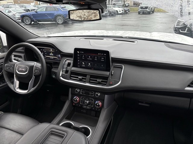 Used 2024 GMC Yukon XL SLT w/ SLT Premium Package image 27