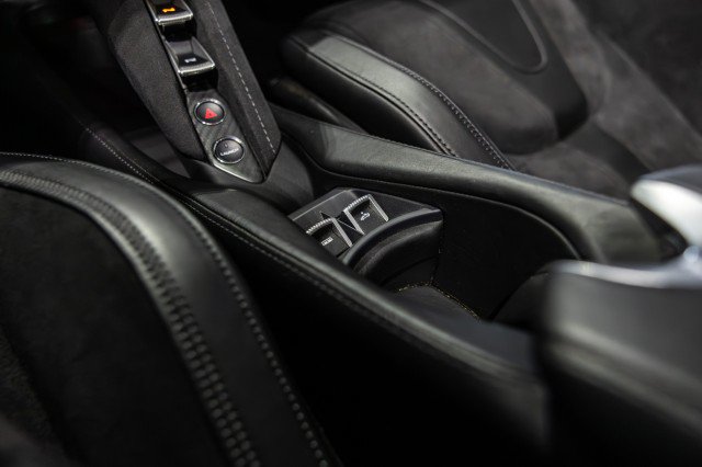 Used 2020 McLaren 720S Spider RWD image 22
