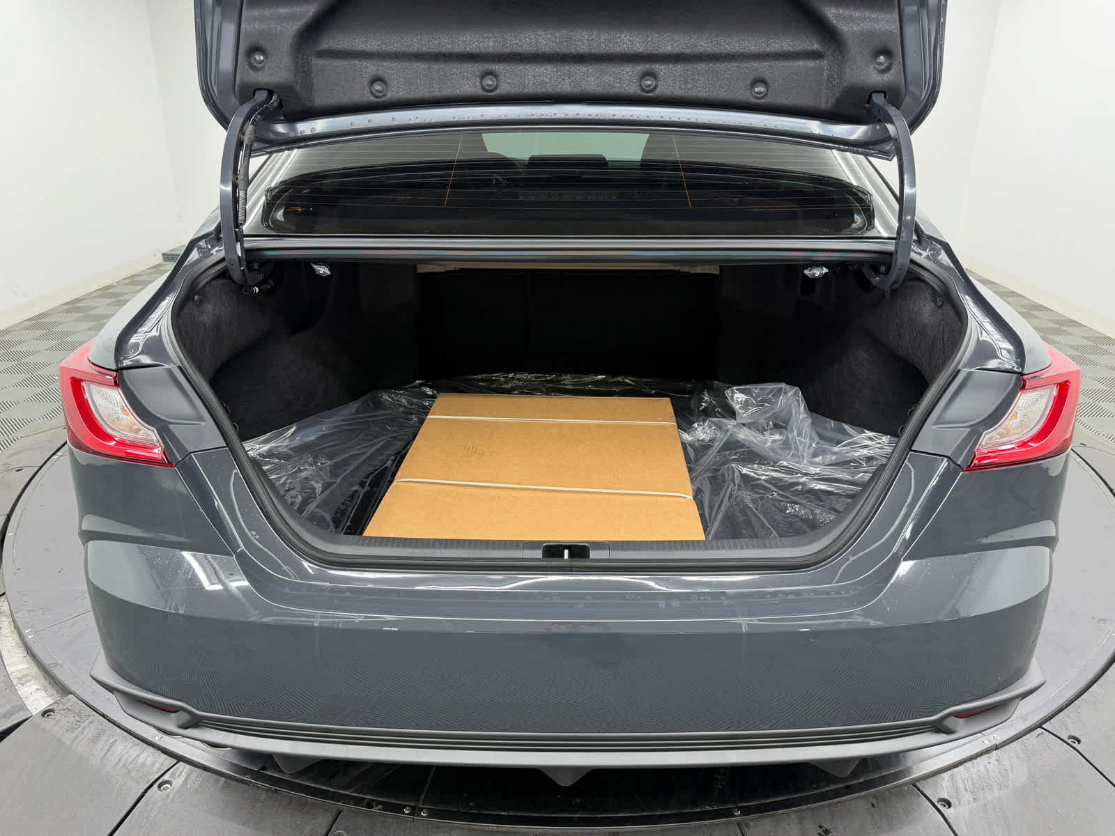 New 2026 Toyota Camry SE w/ Convenience Package FWD image 13