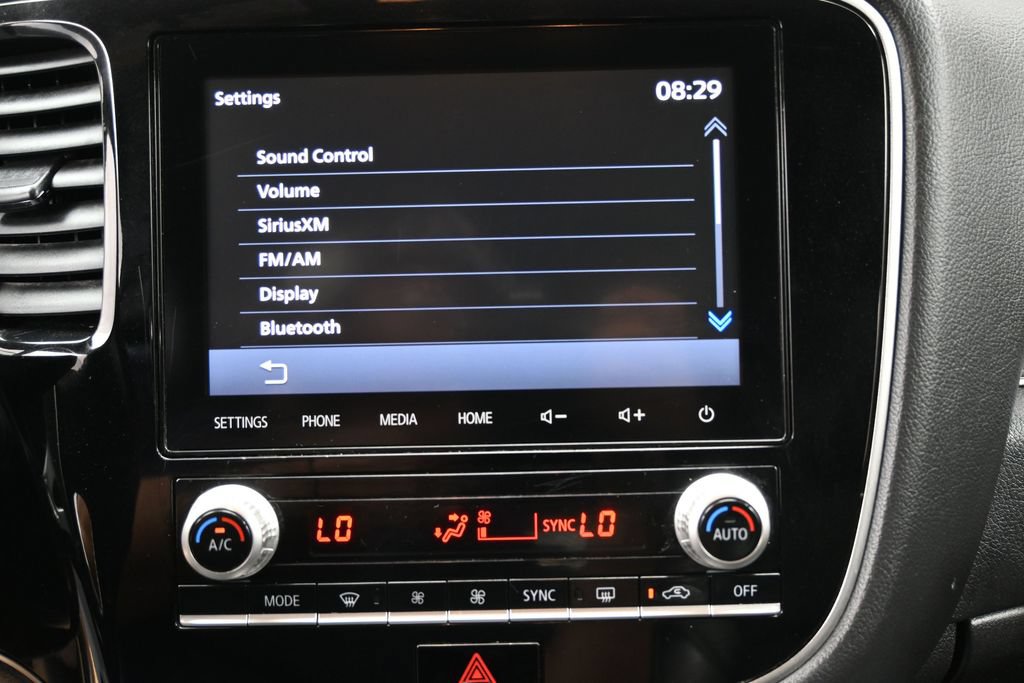 Used 2022 Mitsubishi Outlander SEL AWD/4WD image 28