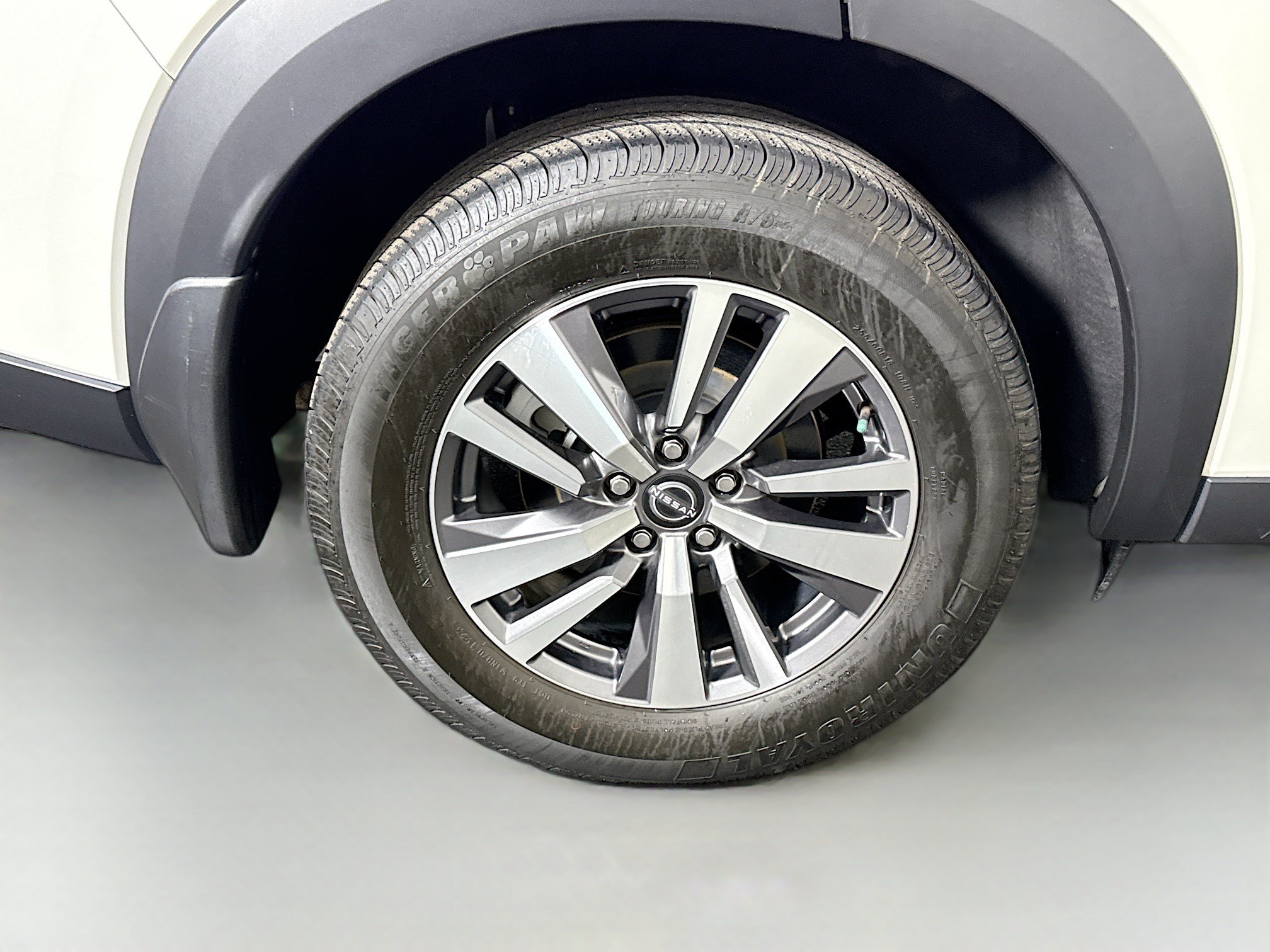 Used 2023 Nissan Pathfinder SL AWD/4WD image 33