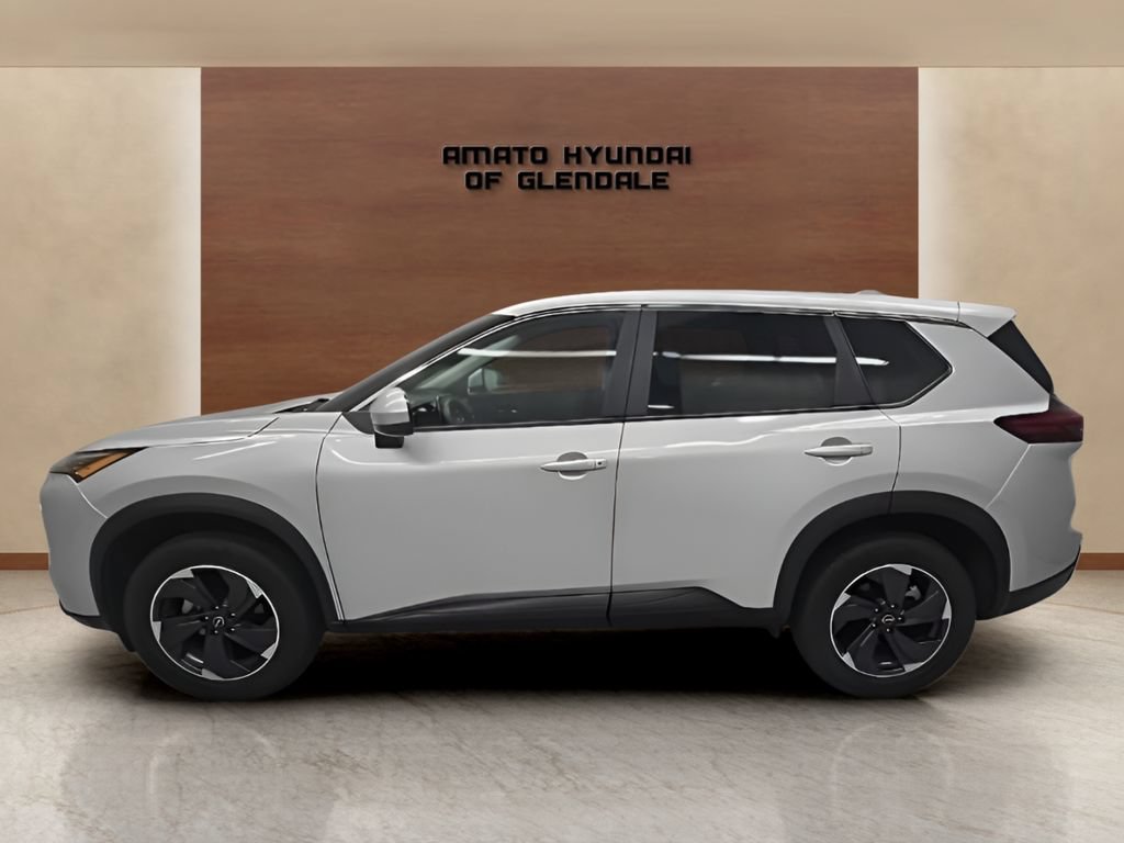 Used 2024 Nissan Rogue SV FWD image 3