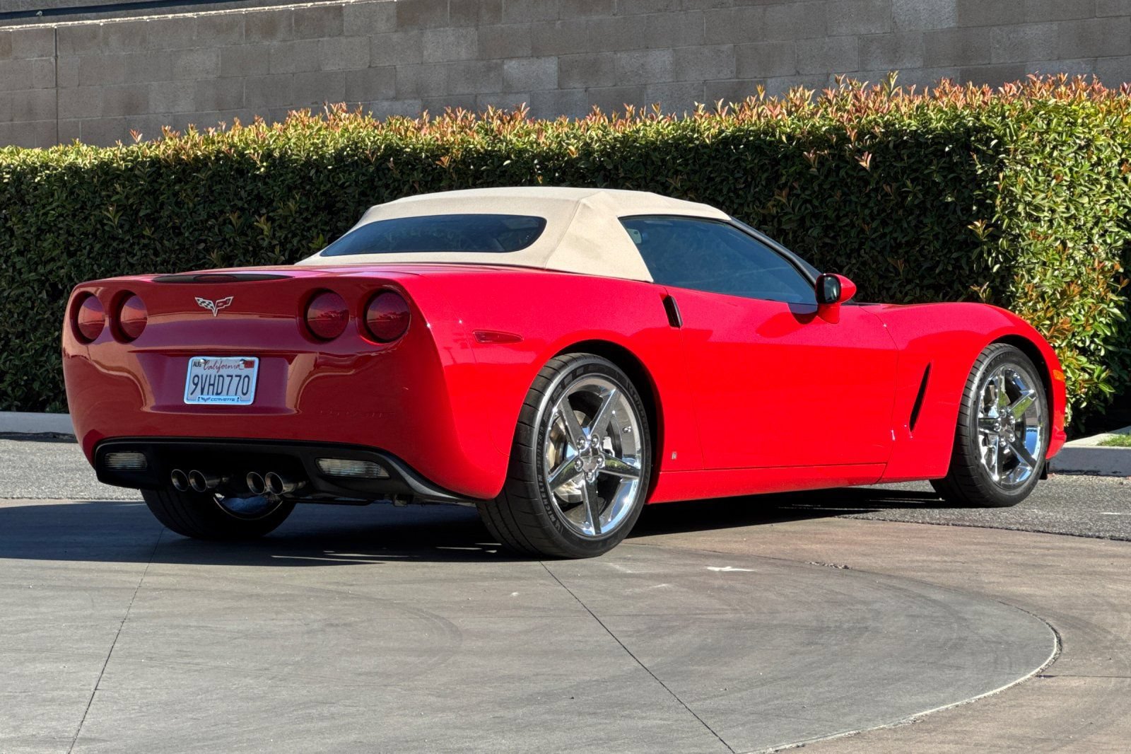 Used 2006 Chevrolet Corvette Convertible w/ Preferred Equipment Group RWD image 4