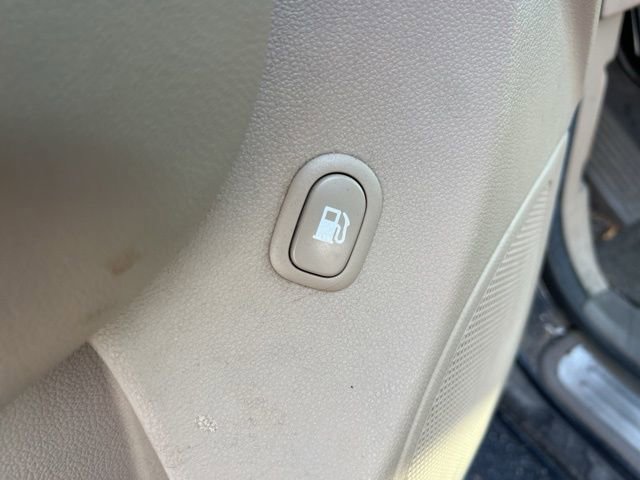 Used 2012 Kia Sedona EX w/ Luxury Pkg image 28