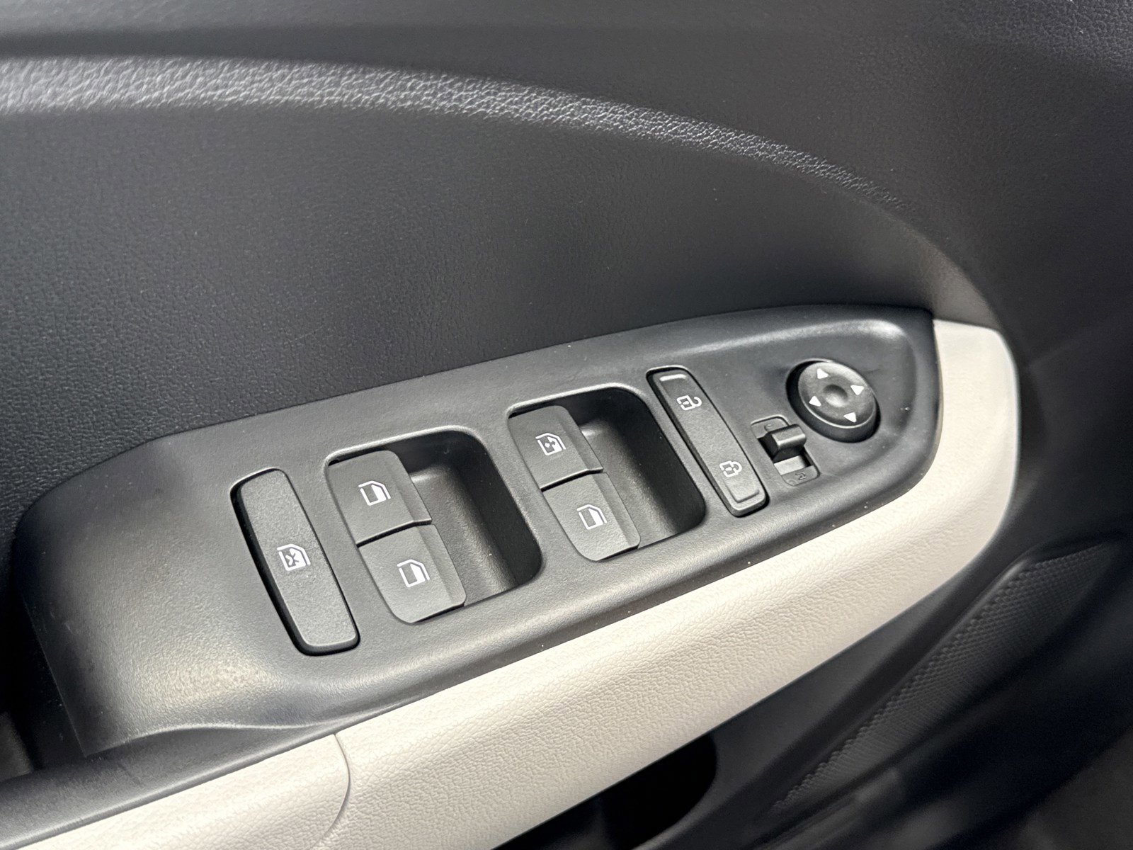 New 2026 Hyundai Venue SEL image 16