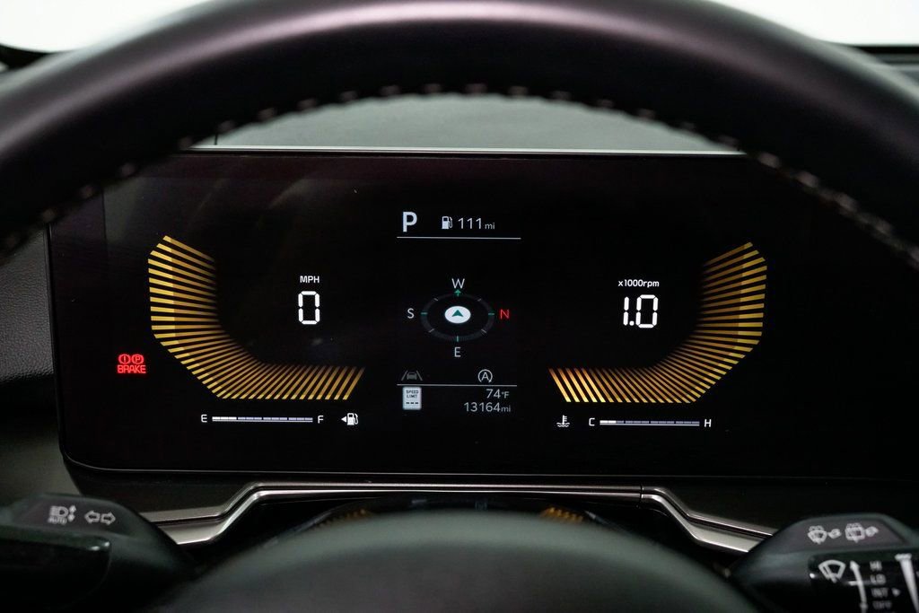 Used 2025 Kia Sorento S image 11