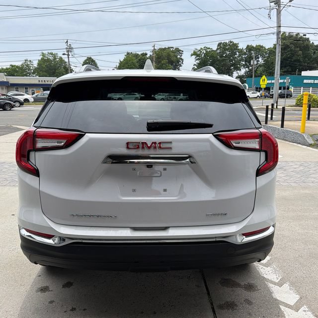 Used 2023 GMC Terrain SLT w/ Infotainment Package II AWD/4WD image 5