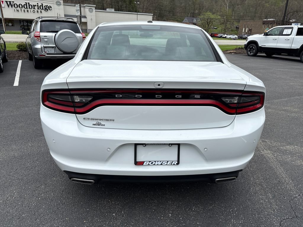 Used 2021 Dodge Charger SXT w/ Leather Interior Group RWD image 4