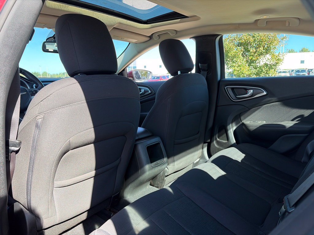 Used 2015 Chrysler 200 Limited w/ Convenience Group FWD image 34