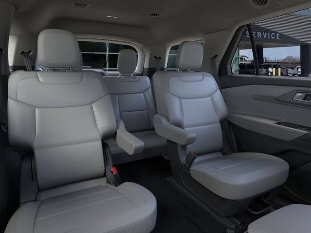 Used 2026 Ford Explorer Active w/ Active Comfort Package RWD image 11