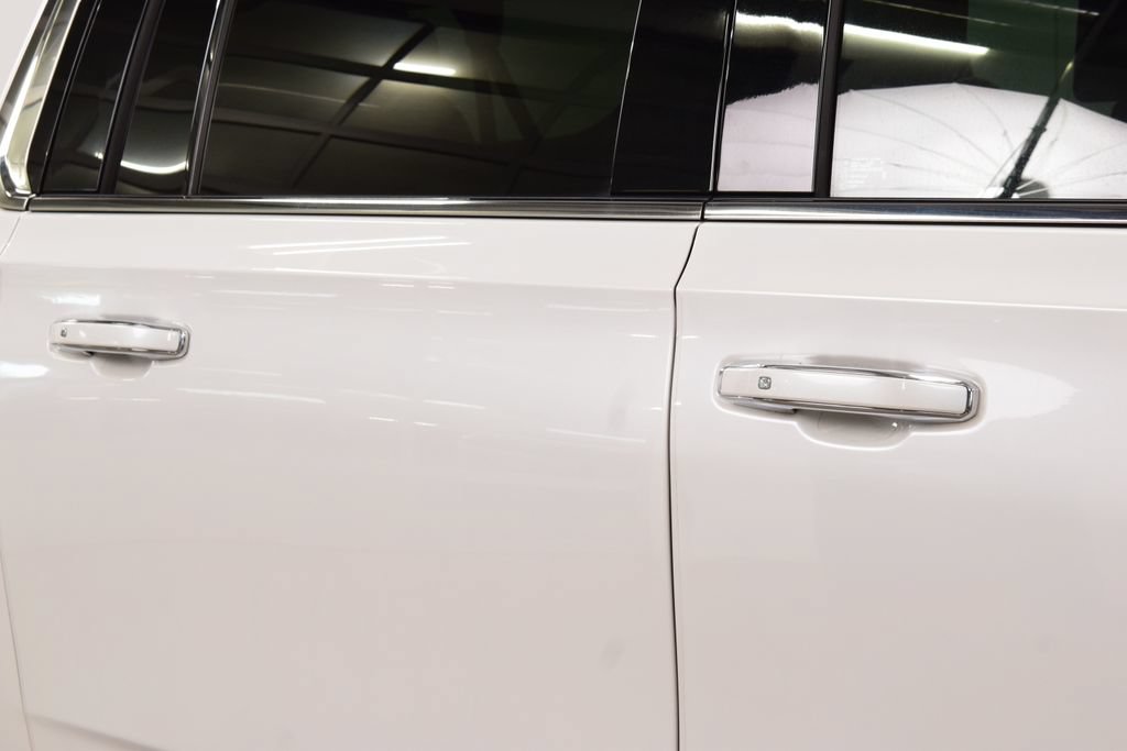 Used 2024 GMC Yukon XL Denali Ultimate AWD/4WD image 22