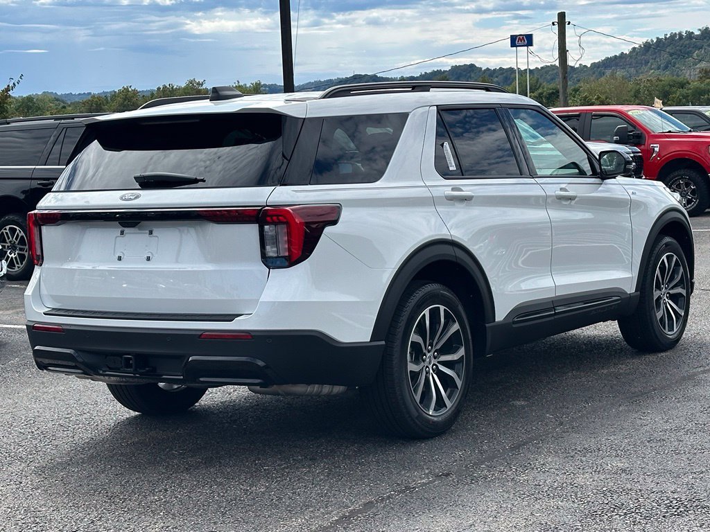 New 2027 Ford Explorer ST-Line AWD/4WD image 33