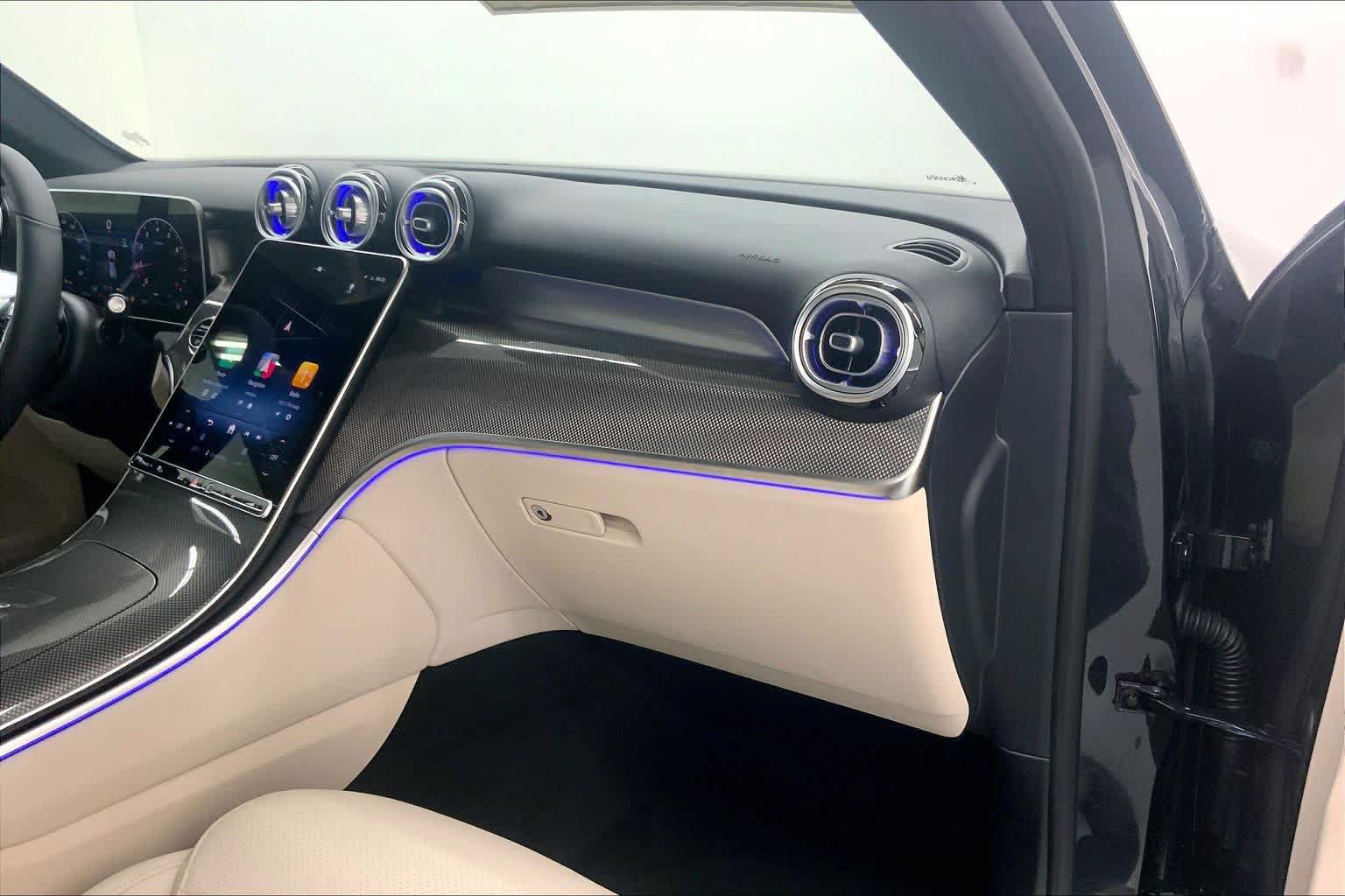 New 2026 Mercedes-Benz GLC 300 image 28
