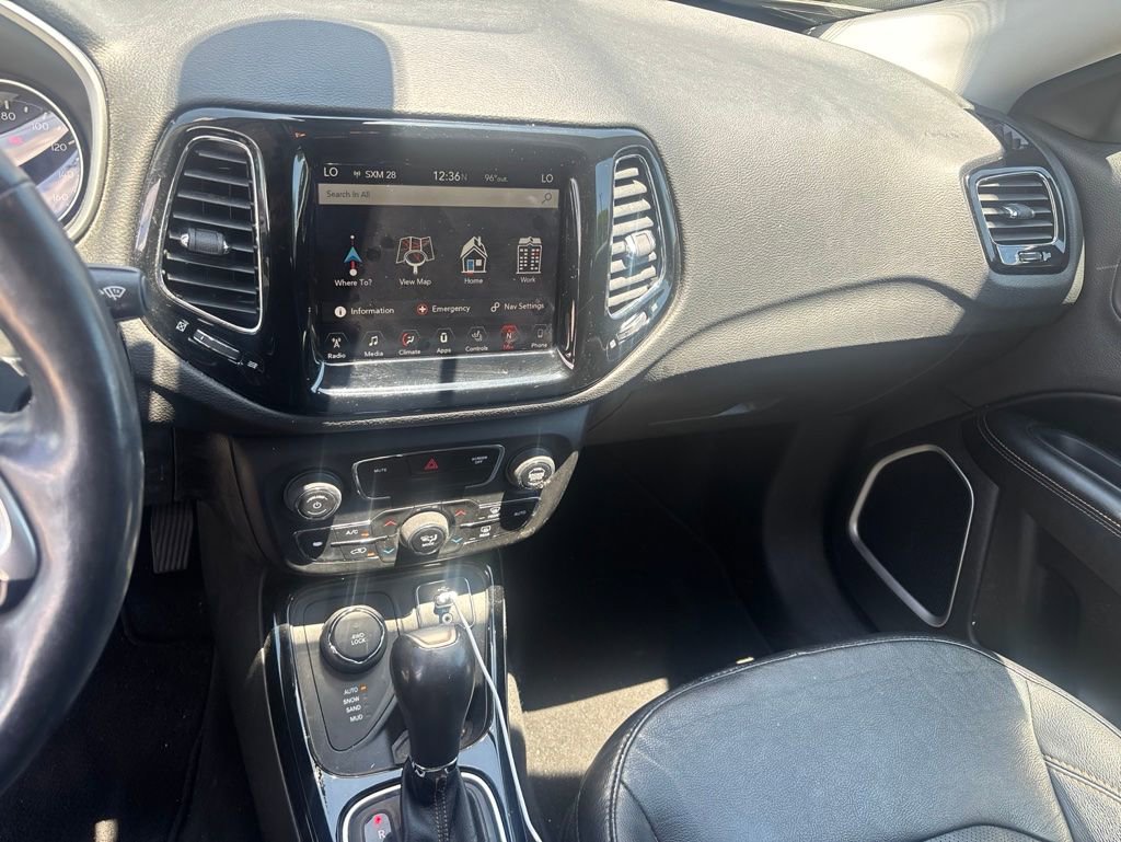 Used 2018 Jeep Compass Limited w/ Navigation Group AWD/4WD image 7