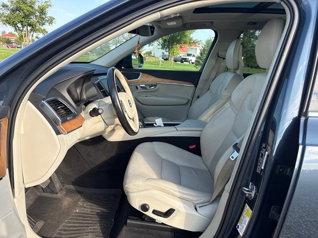 Used 2021 Volvo XC90 T8 Inscription Expression w/ Protection Package Premier AWD/4WD image 15