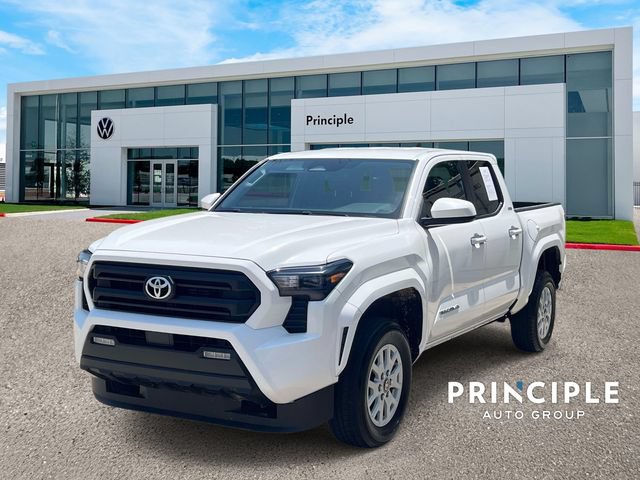Used 2024 Toyota Tacoma SR5 AWD/4WD image 1