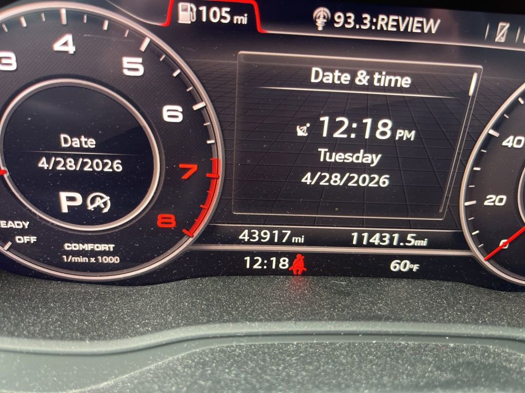Used 2017 Audi A4 2.0T Premium w/ Convenience Package AWD/4WD image 9