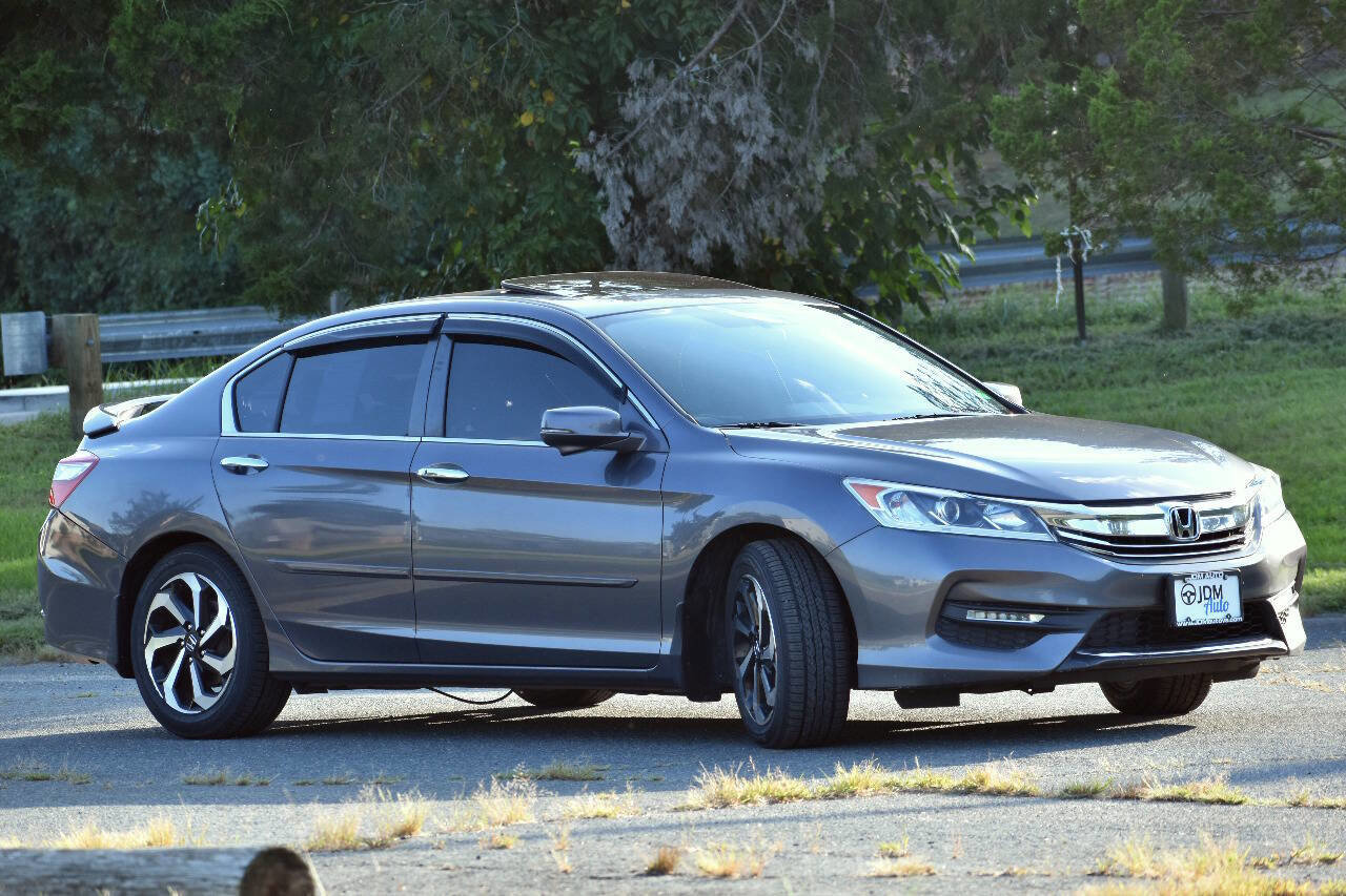 Used 2017 Honda Accord EX-L image 4