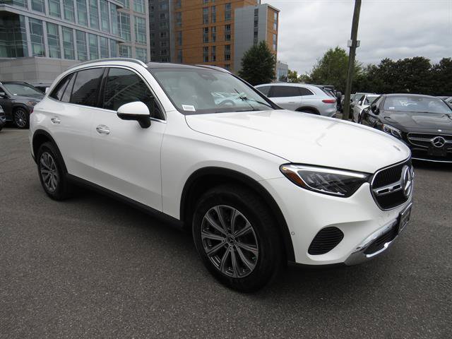 Used 2026 Mercedes-Benz GLC 300 4MATIC image 5