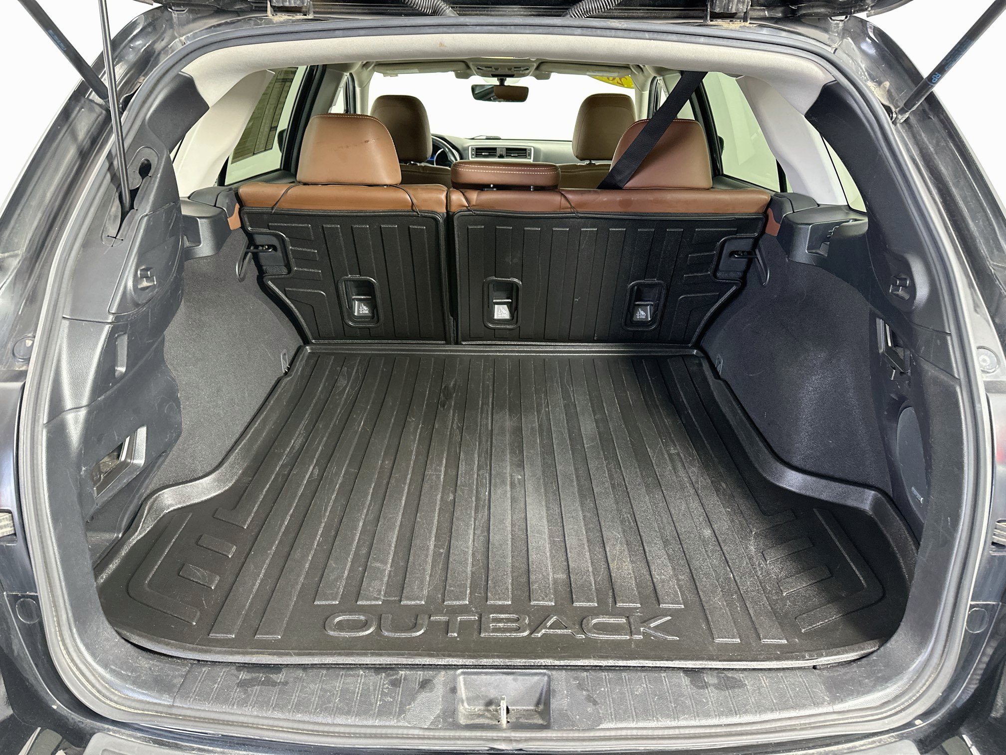 Used 2019 Subaru Outback 2.5i Touring w/ Popular Package #3A AWD/4WD image 26
