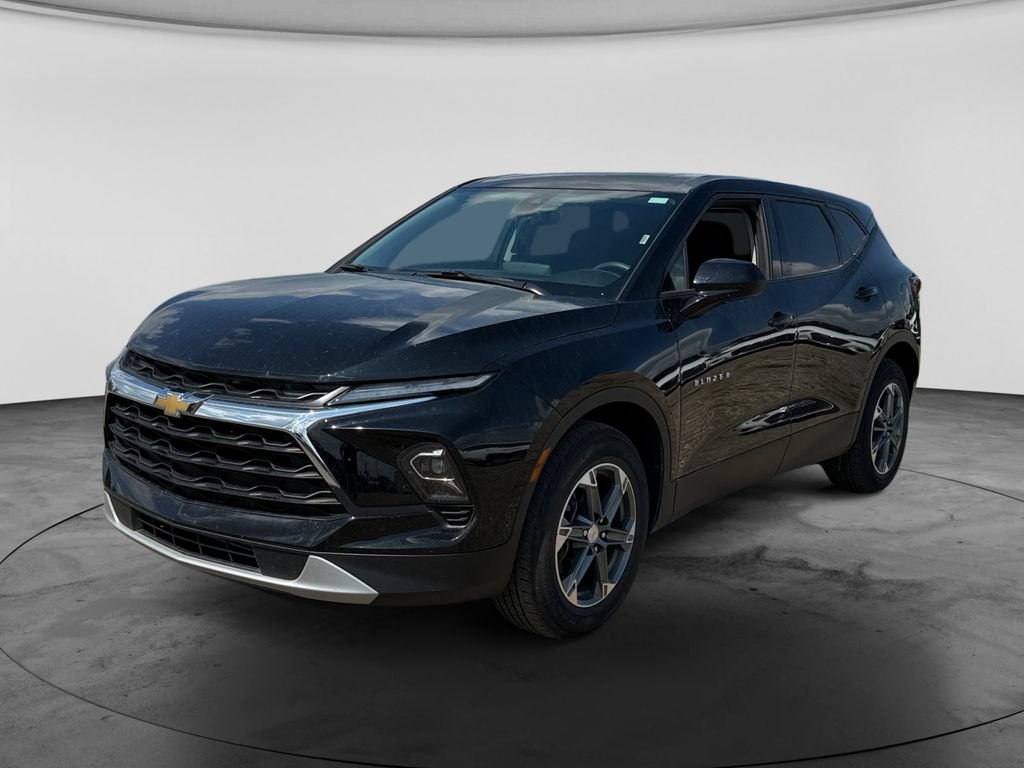 Used 2025 Chevrolet Blazer LT AWD/4WD image 5