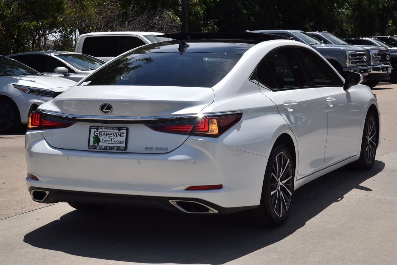 Used 2023 Lexus ES 350 w/ Premium Package FWD image 8