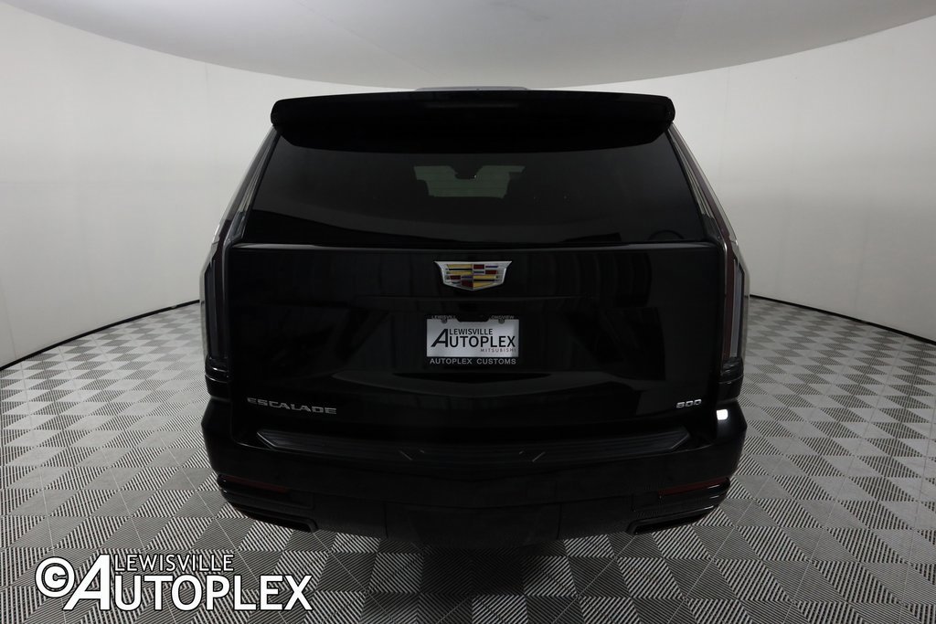 Used 2025 Cadillac Escalade ESV Sport w/ Touring Package image 18