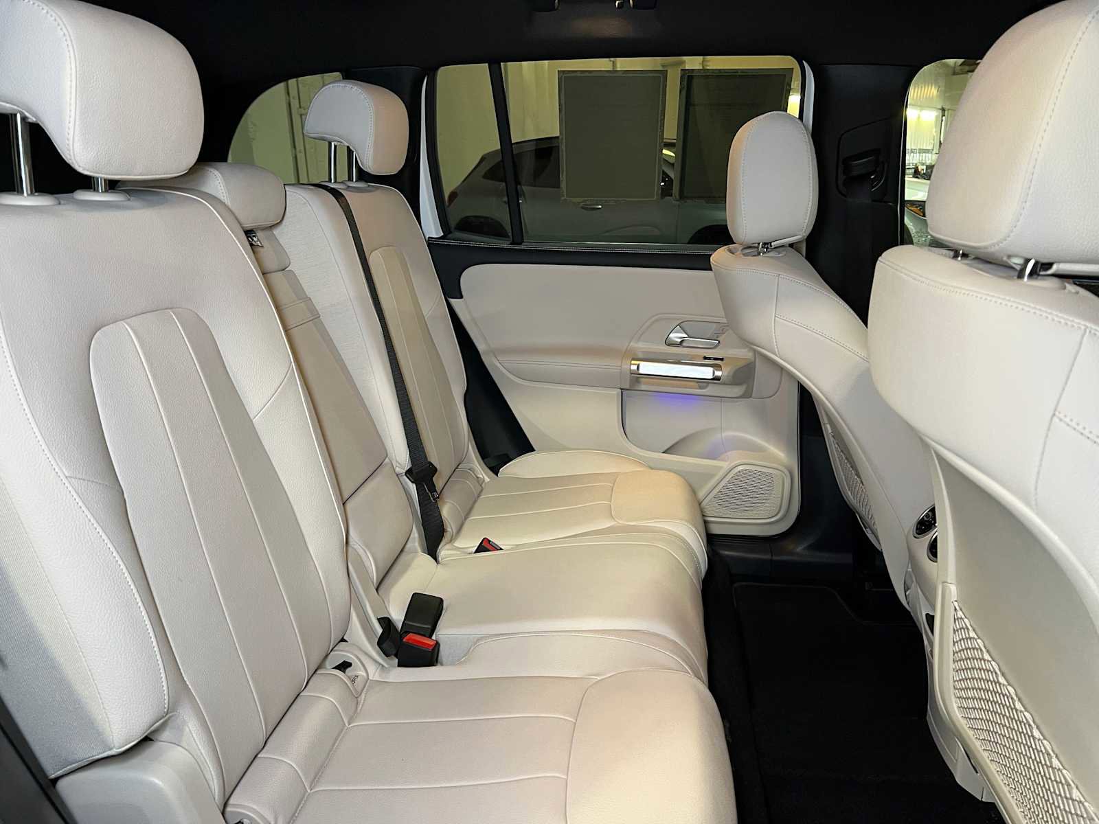 Used 2025 Mercedes-Benz GLB 250 GLB 250 image 14