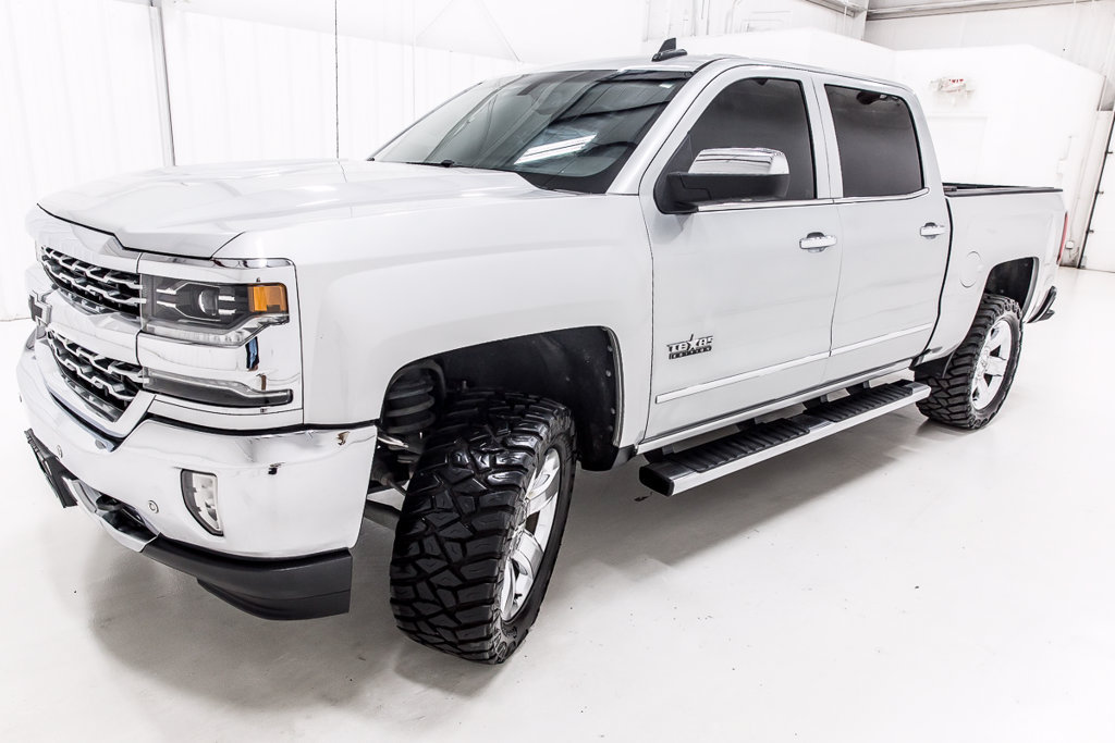 Used 2018 Chevrolet Silverado 1500 LTZ w/ Texas Edition RWD image 2