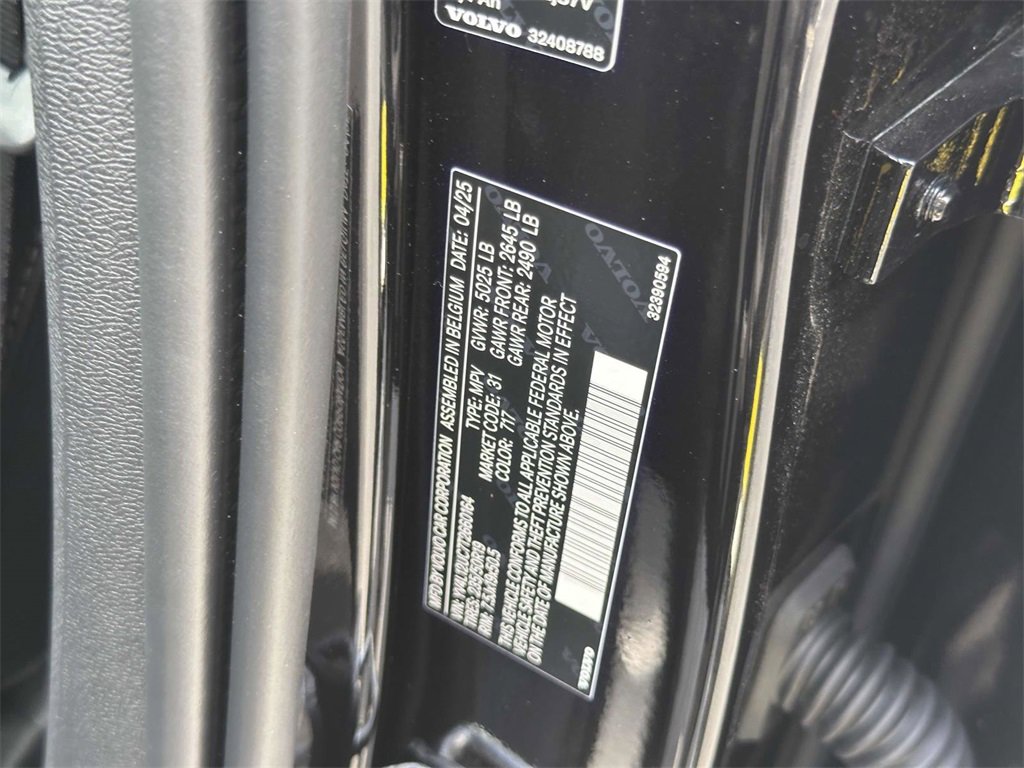 New 2026 Volvo XC40 B5 Plus w/ Protection Package Premier image 25