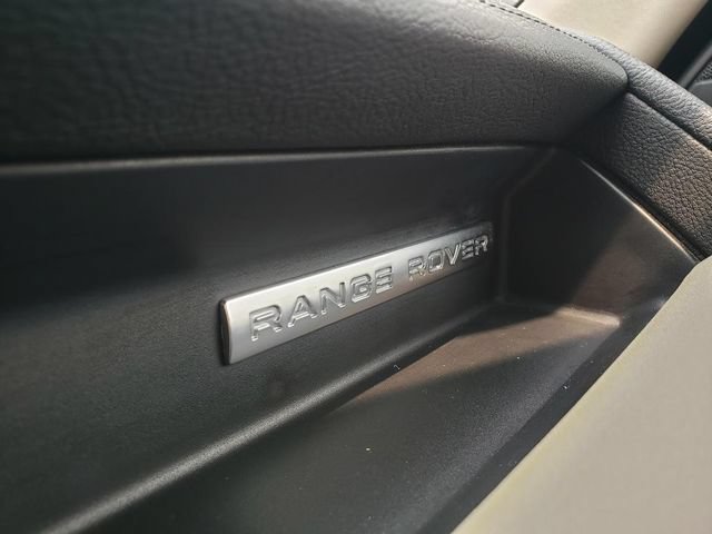 Used 2011 Land Rover Range Rover Sport HSE AWD/4WD image 27