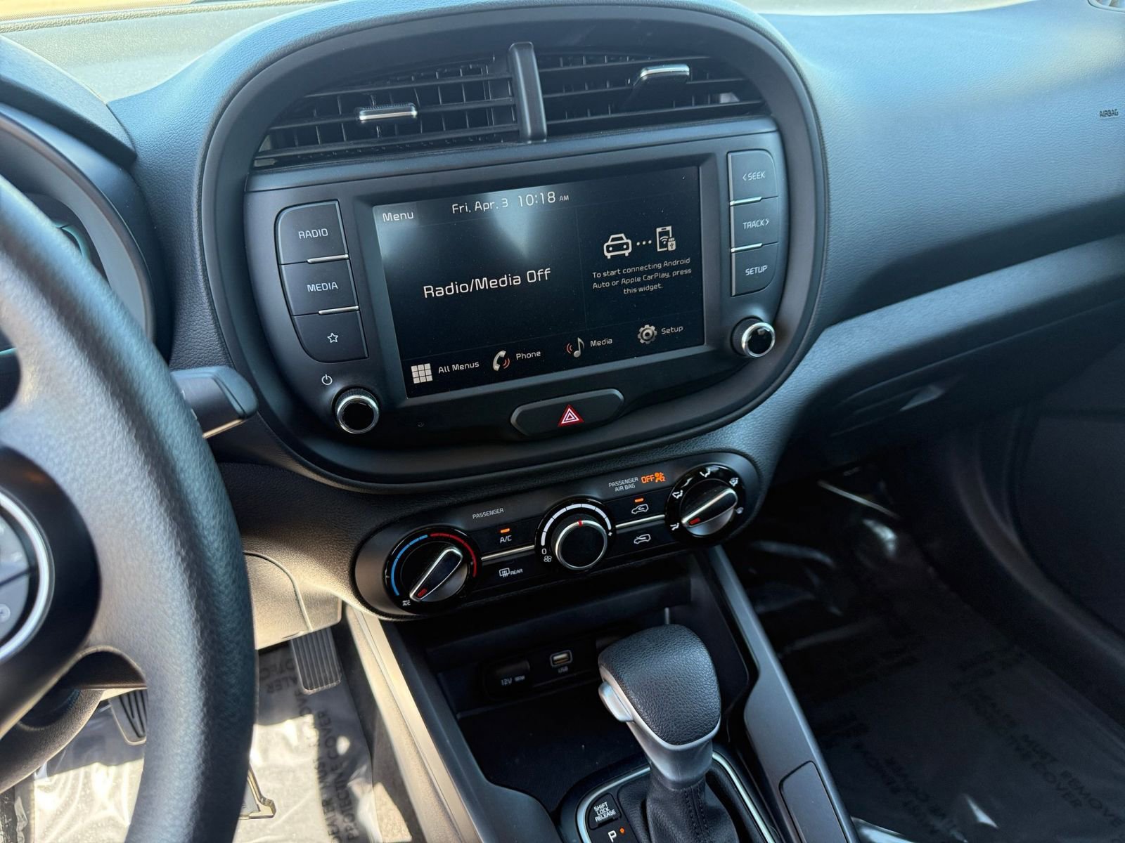 Used 2025 Kia Soul LX w/ LX Technology Package image 17