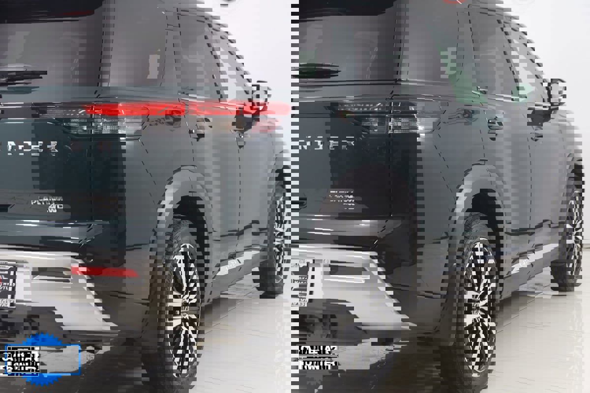 Used 2024 Nissan Pathfinder Platinum w/ Cargo Package image 46