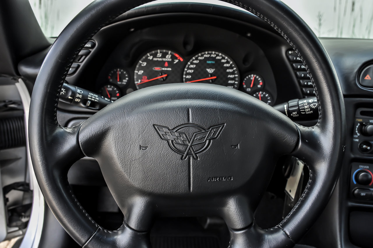 Used 2002 Chevrolet Corvette Z06 w/ Memory Pkg RWD image 26