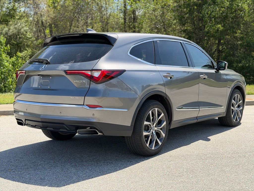 Used 2024 Acura MDX SH-AWD w/ Technology Package image 10