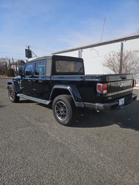 Used 2021 Jeep Gladiator Overland w/ Cold Weather Group image 5