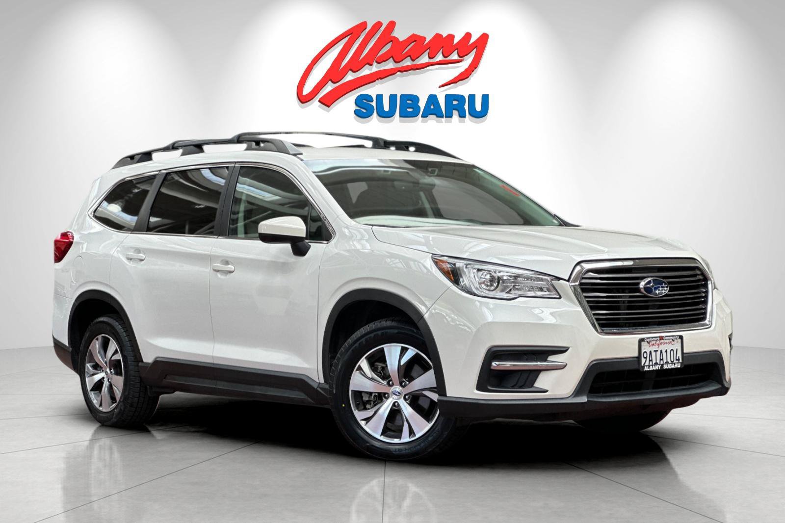 Used 2022 Subaru Ascent Premium w/ Convenience Package AWD/4WD image 2